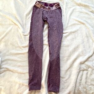 • gymshark maroon leggings | s •